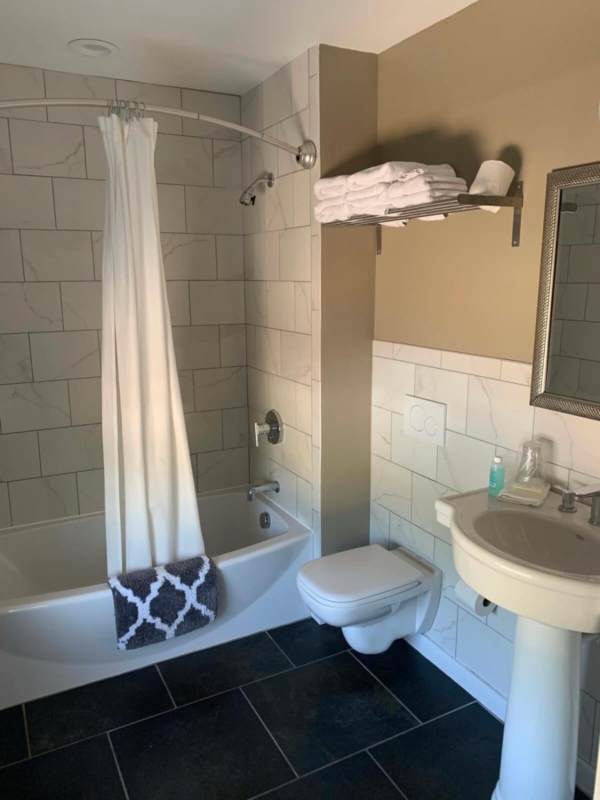 Northport Inn Boutique Hotel R201 Extérieur photo